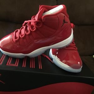 Meet your Posher, Romeo